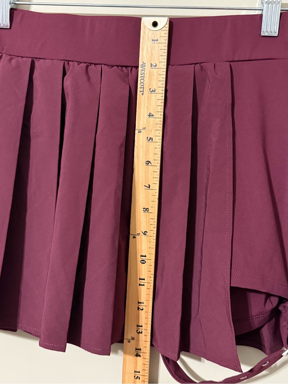 Halara medium High Waisted Pleated 2-in-1 Pocket Adjustable Buckle absorbing new - Picture 7 of 15